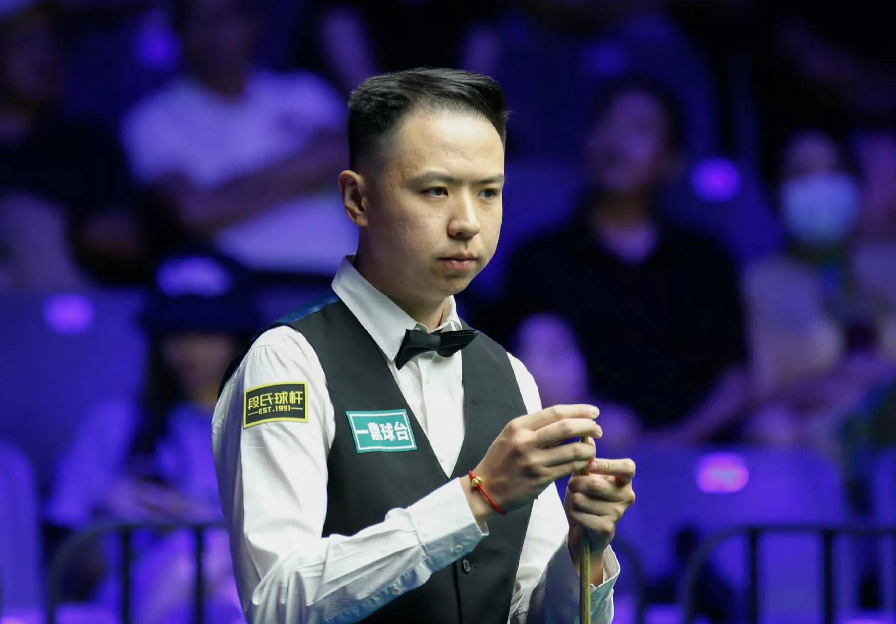 更显示出国 更显示出国