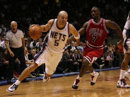 二触嫌疑 二触嫌疑